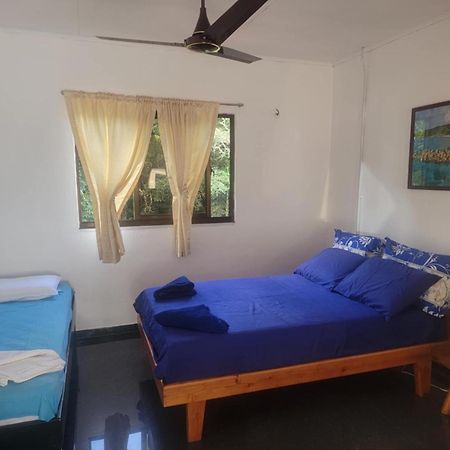 Papayas Self Catering Room Вікторія Екстер'єр фото